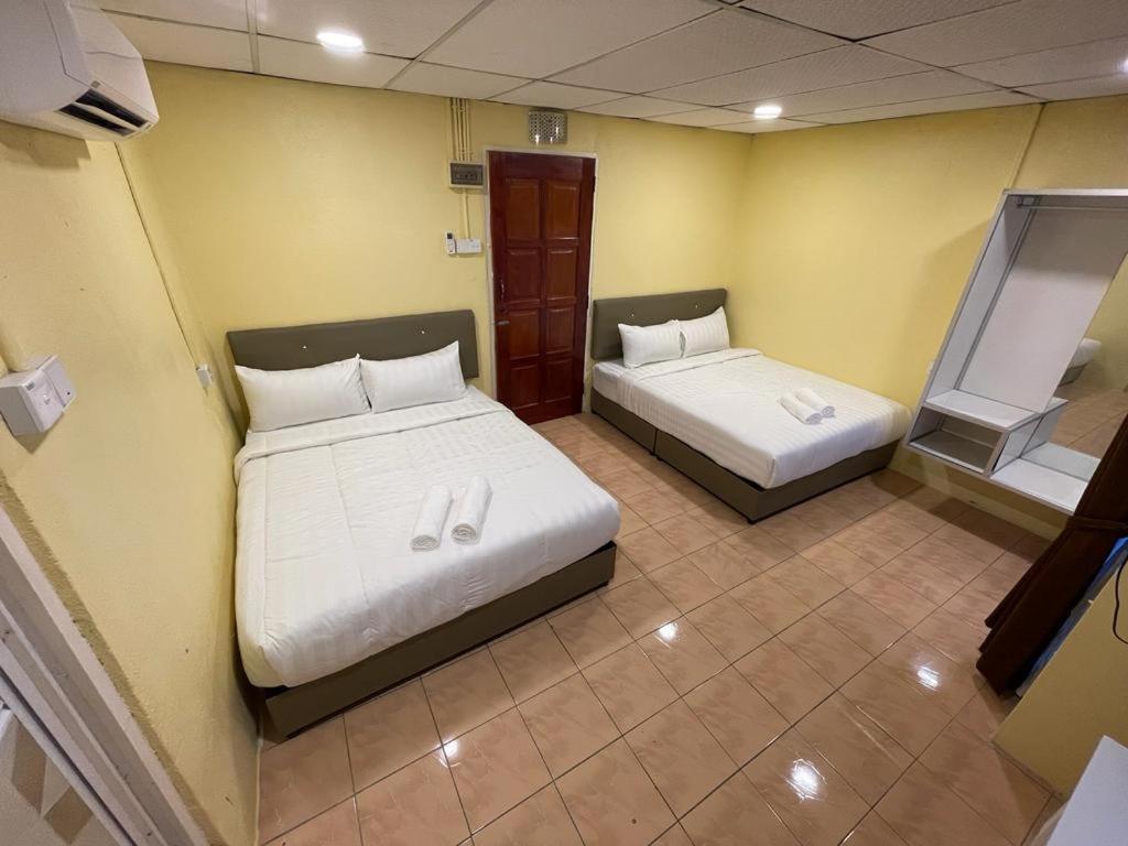 Hotel Sri Maju Jaya Кота Бару Екстериор снимка